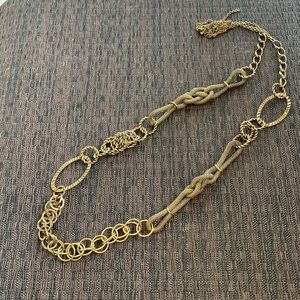 Bronze tone adjustable length chain necklace